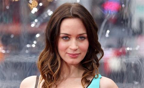 emily blunt tits|Emily Blunt’s Measurements: Bra Size, Height, Weight and More